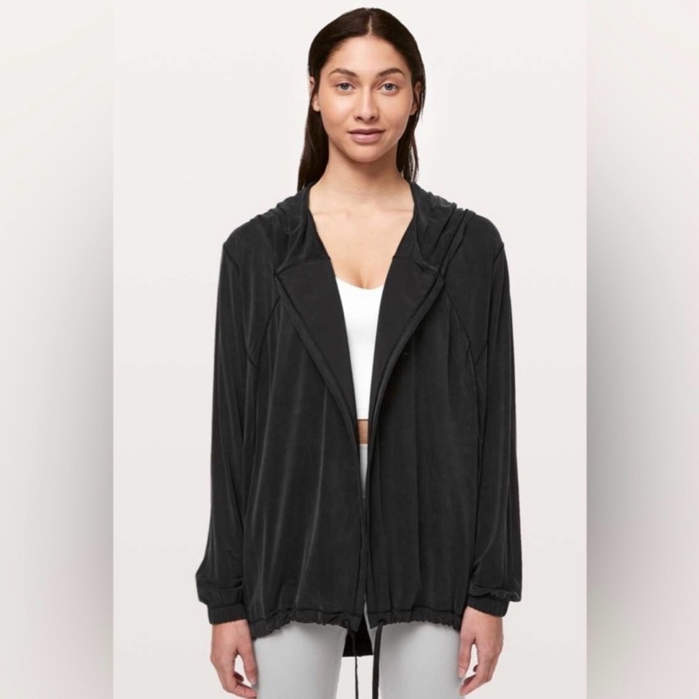 Lululemon Into Something Good Hoodie Size 6